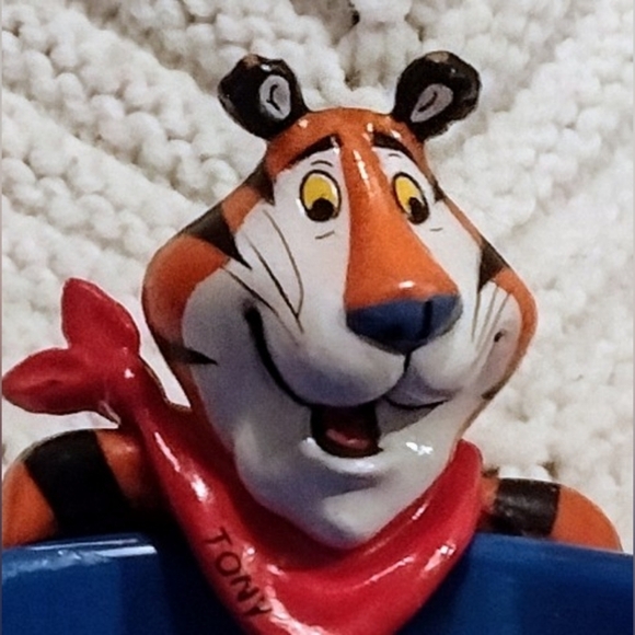 Kellogg's Tony the Tiger Blue Cereal Bowl 2000  Y2K Vintage Plastic - Picture 2 of 8